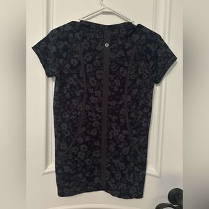 Lululemon Dapple short-sleeved swiftly tech 2.0
